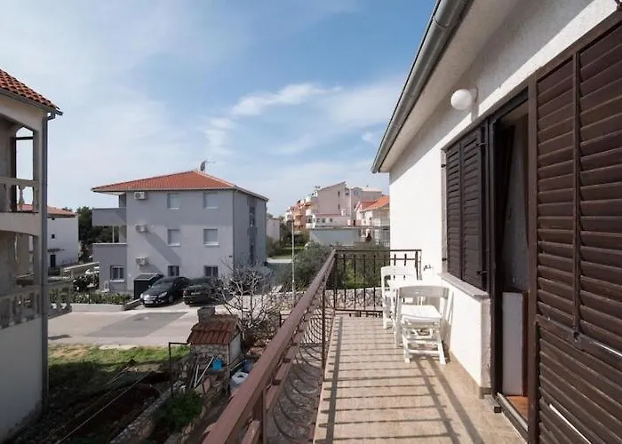 Apartament Fidelis - One Bedroom With Terrace And Garden View 1