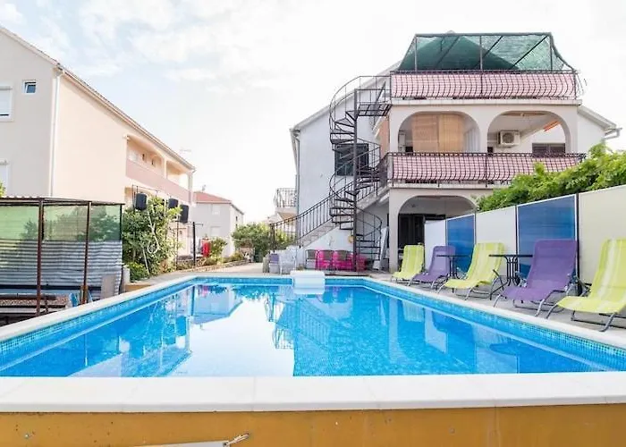 Apartament Fidelis - One Bedroom With Terrace And Garden View 1