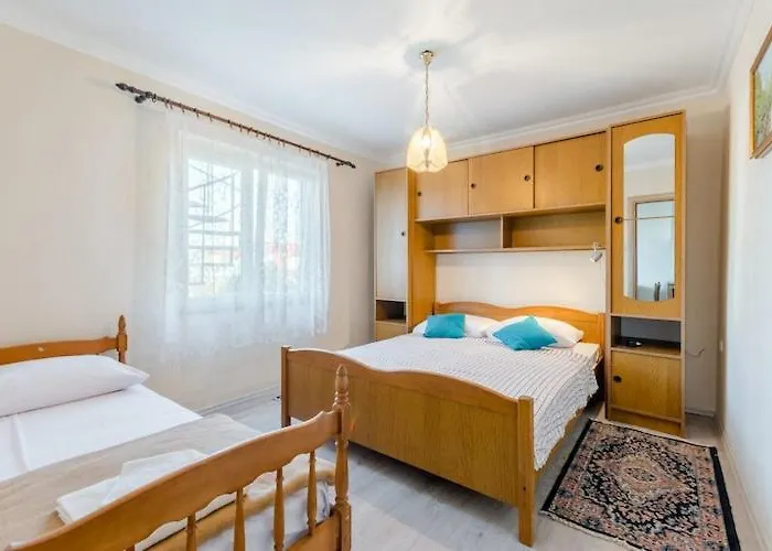 Fidelis - One Bedroom With Terrace And Garden View 1 Trogir