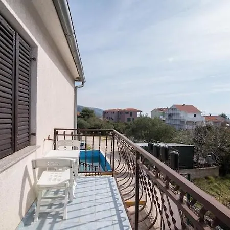 Fidelis - One Bedroom With Terrace And Garden View 1 Trogir